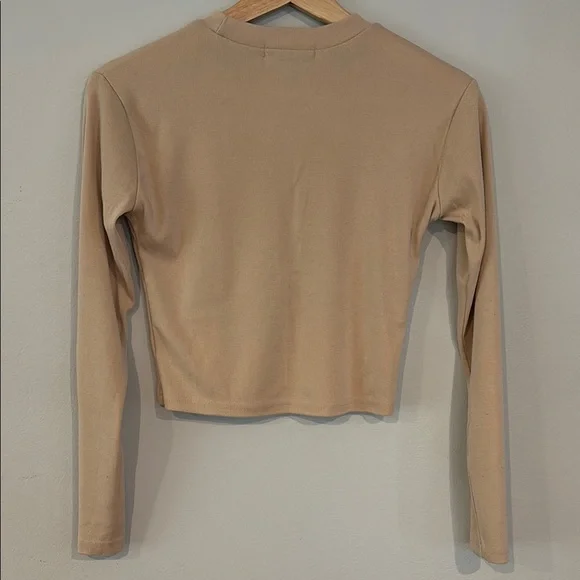 Beige Oak & Fort Long Sleeve Crop Top - Picture 3 of 3